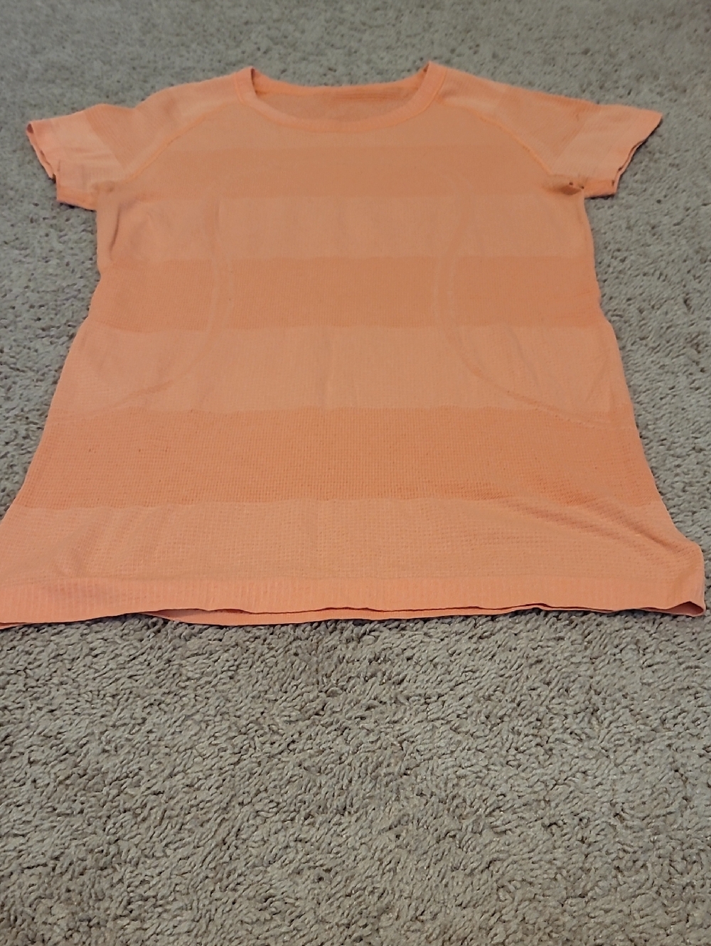 Lululemon Athletica Short Sleeve Tee in Light Peach EUC